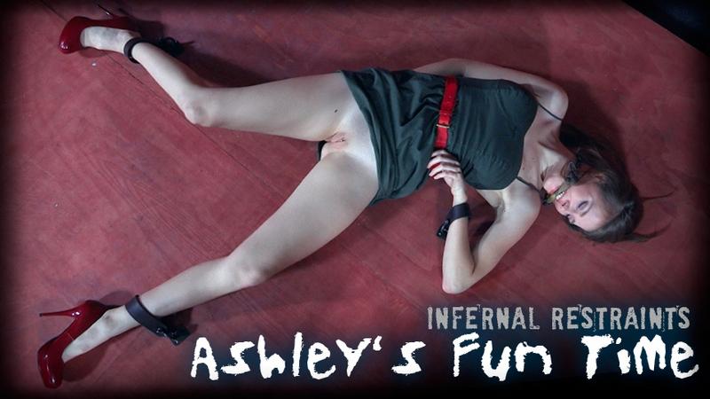 Ashley Lane - Ashley's Fun Time 720p