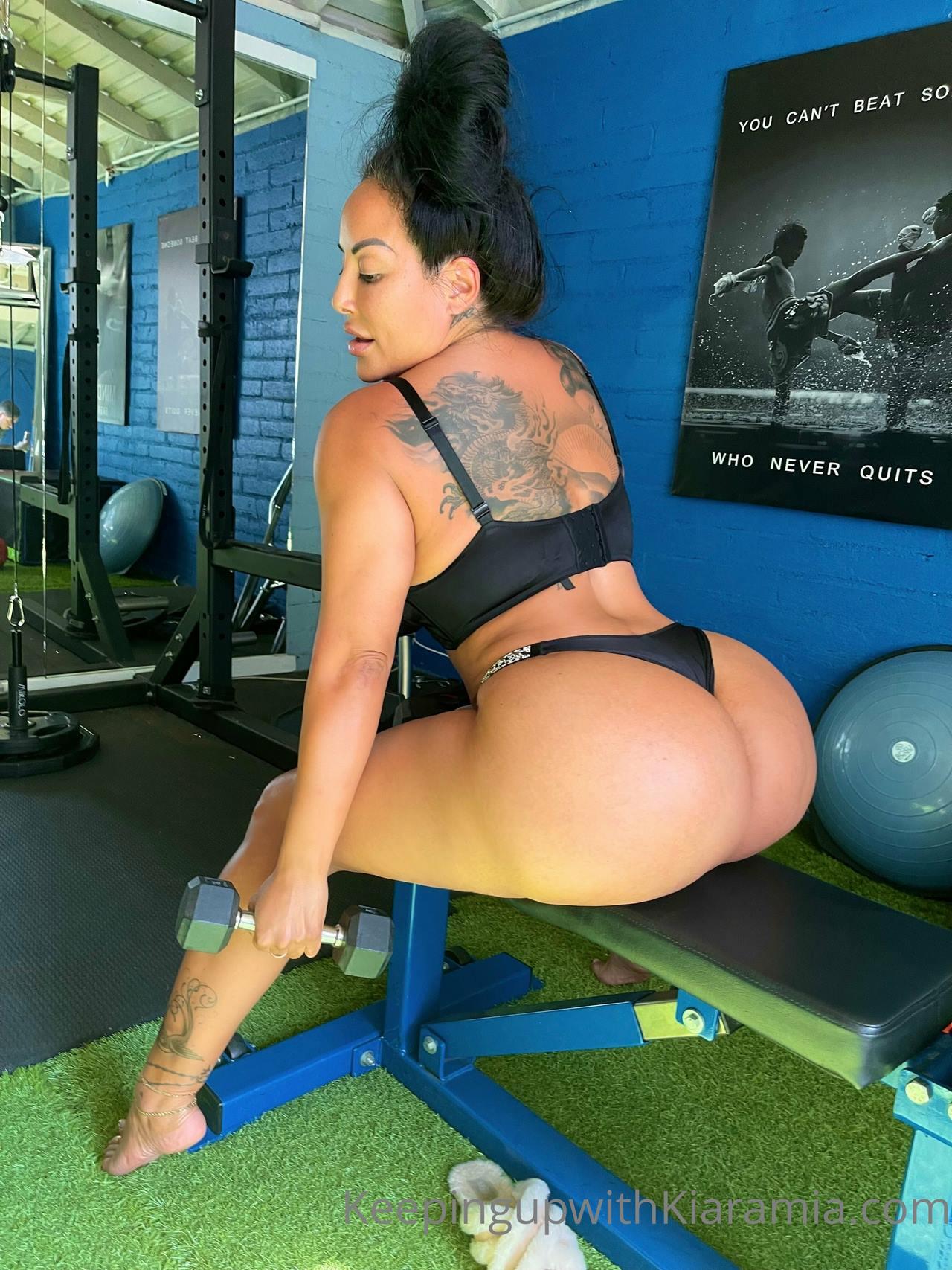 Kiara Mia - Onlyfans Pictures