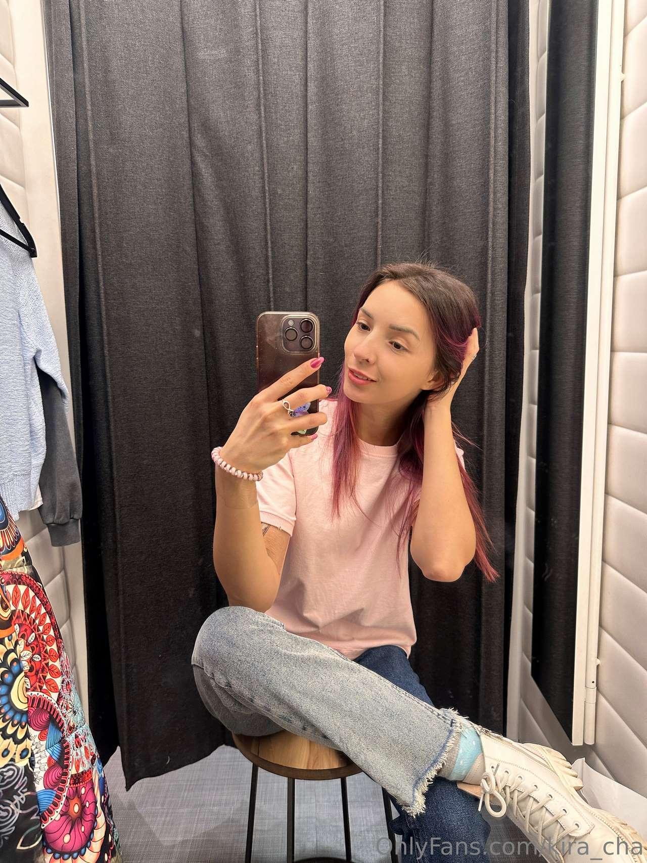 Kira Cha - Onlyfans Pictures