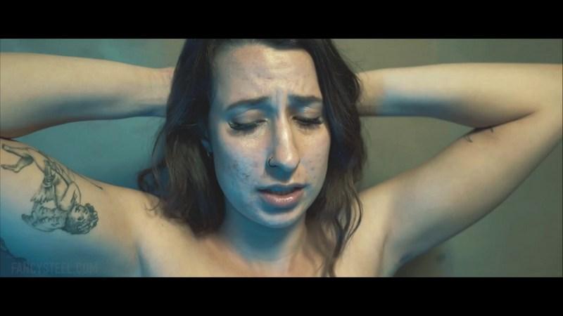 Kiki Isobel - The Robot 1080p