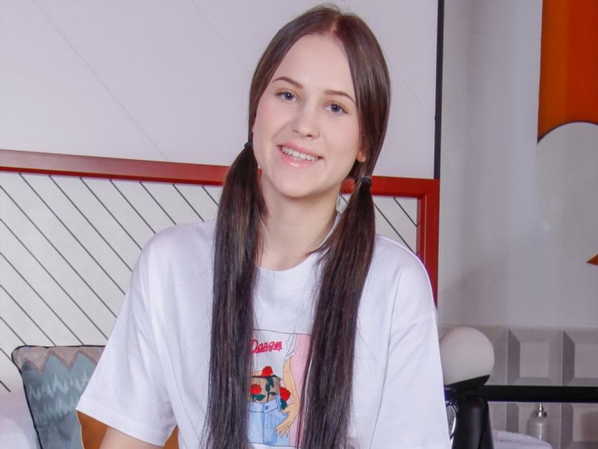 Nikki Hill - Pretty Teen Getting Her Shaved Pussy Fucked FullHD 1080p