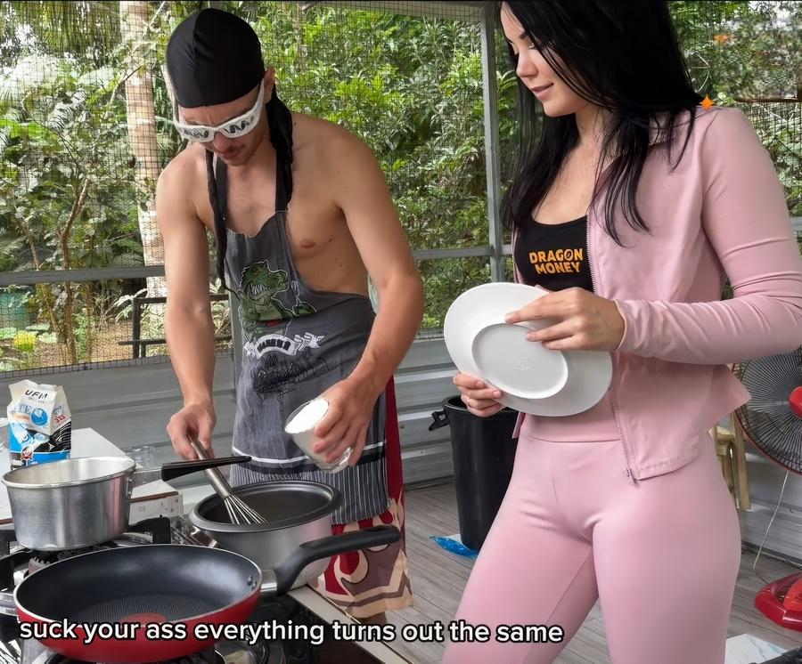 Alexa Mills - We Make Pancakes I Lick Her Pussy And Then We Have Wonderful Sex FullHD 1080p