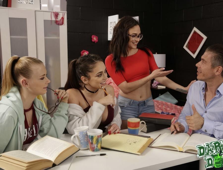 Hannah Hays, Alex More, Ashly Anderson - Fuck Mid Terms FullHD 1080p