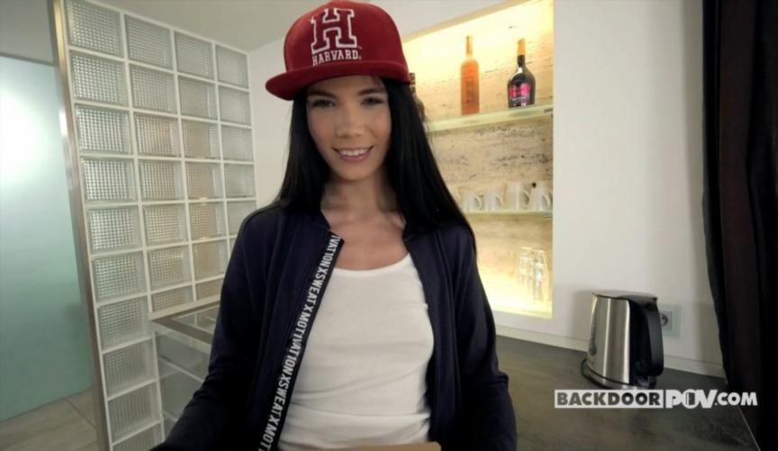 Lovenia Lux - Swift Delivery FullHD 1080p