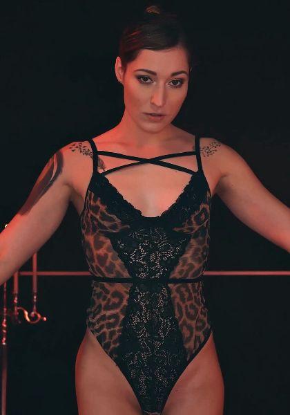 Mina K - Chained For Love FullHD 1080p