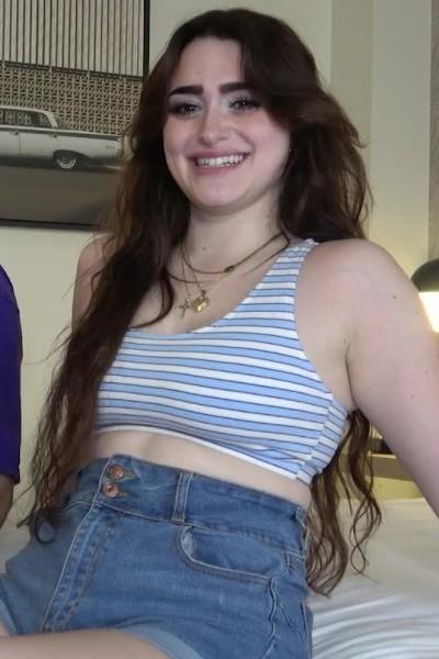 Lilibet Saunders - Tad Pole Creampies 19-Year-Old Lilibet Saunders FullHD 1080p