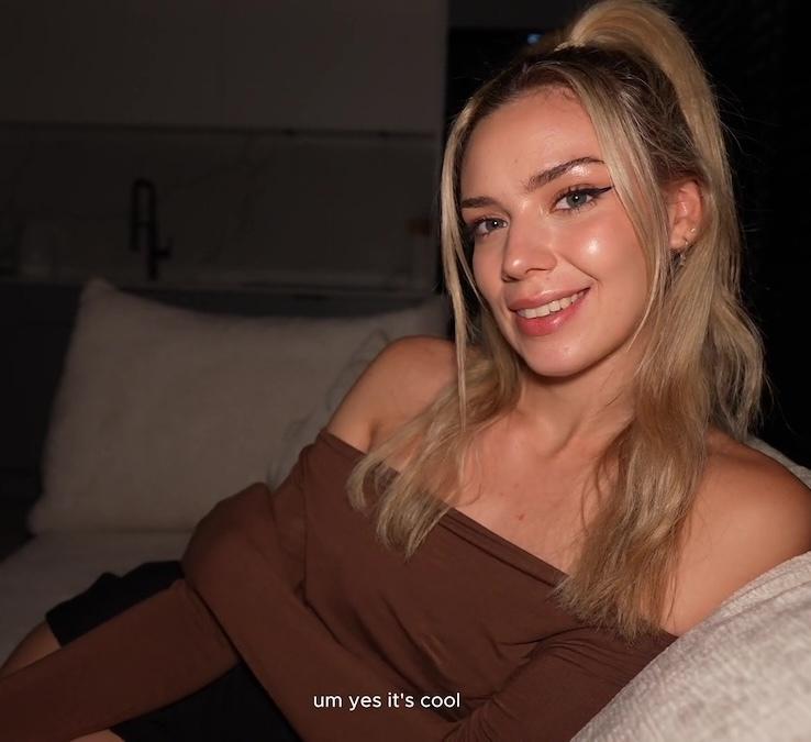 Hope Heaven - Shy Girl's Tinder Date Turns into Netflix and Chill FullHD 1080p