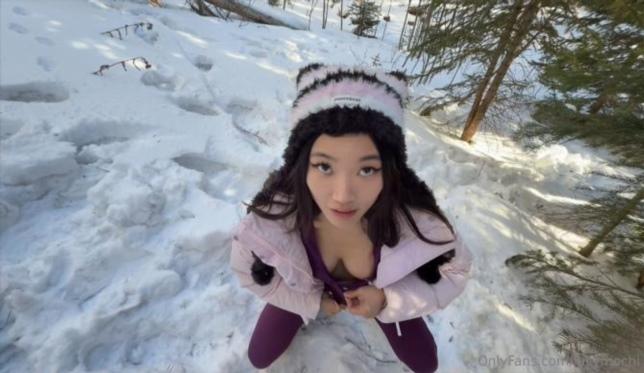 Lucy Mochi - Snow Trip Anal FullHD 1080p