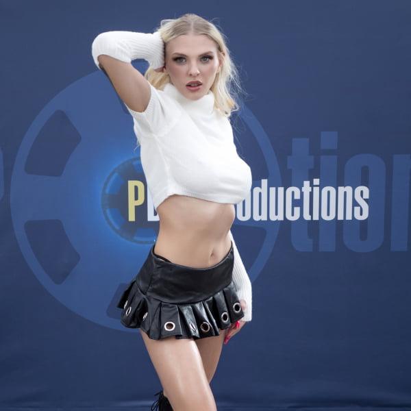 Lexi Star - Bukkake First Camera 4K 2160p