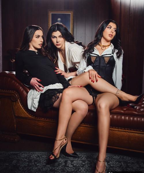 Valentina Nappi, Gal Ritchie, Chanel Camryn - Make Her Happy  4K 2160p/FullHD 1080p/HD 720p