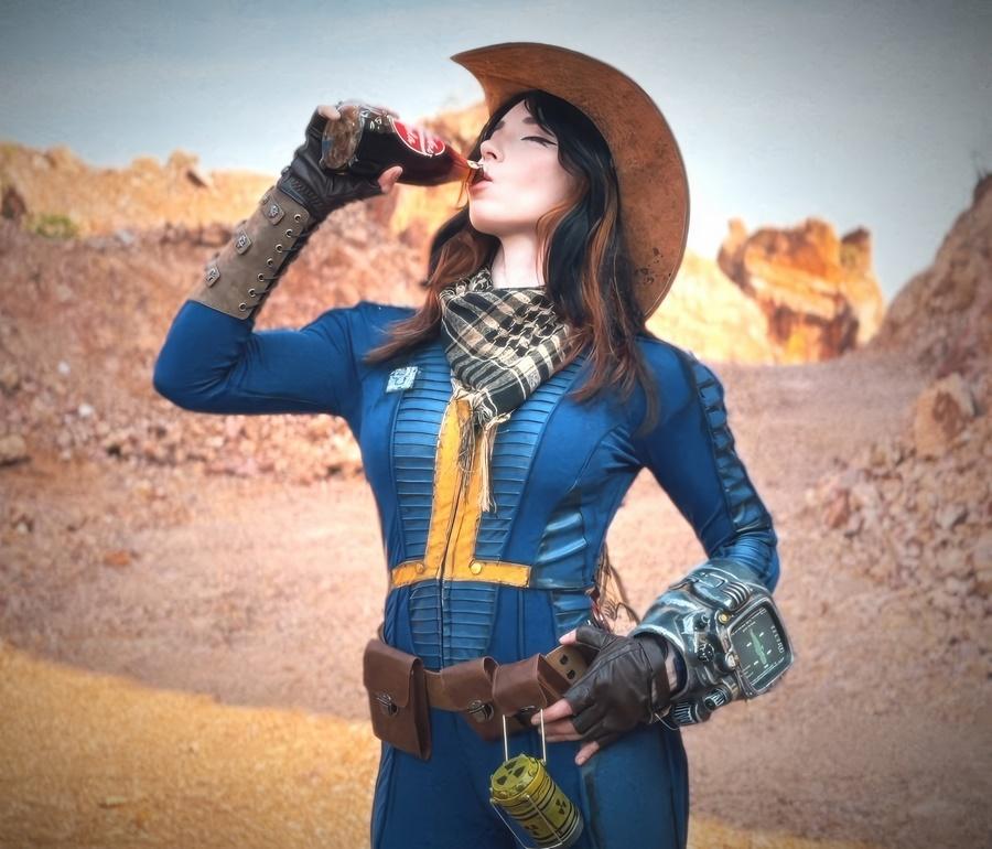 Sweety Fox - New Fallout Cosplay Porn Sweetie Fox UltraHD/4K 2160p