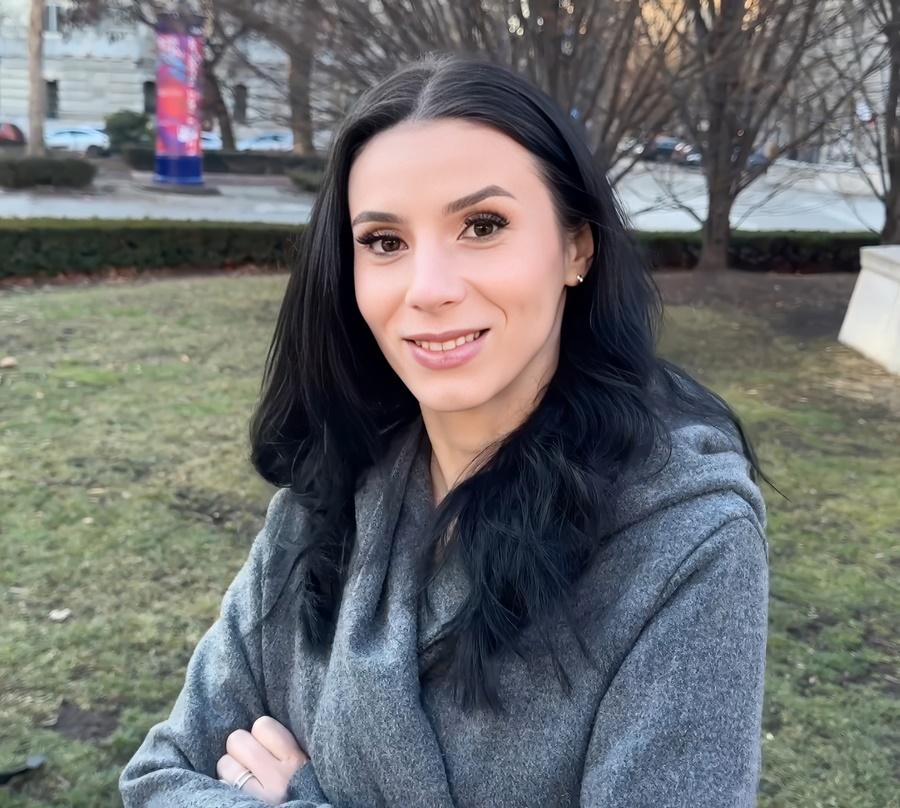 Nelly Kent - 28 Years Old, A Little Bombshell In Love With France! FullHD 1080p