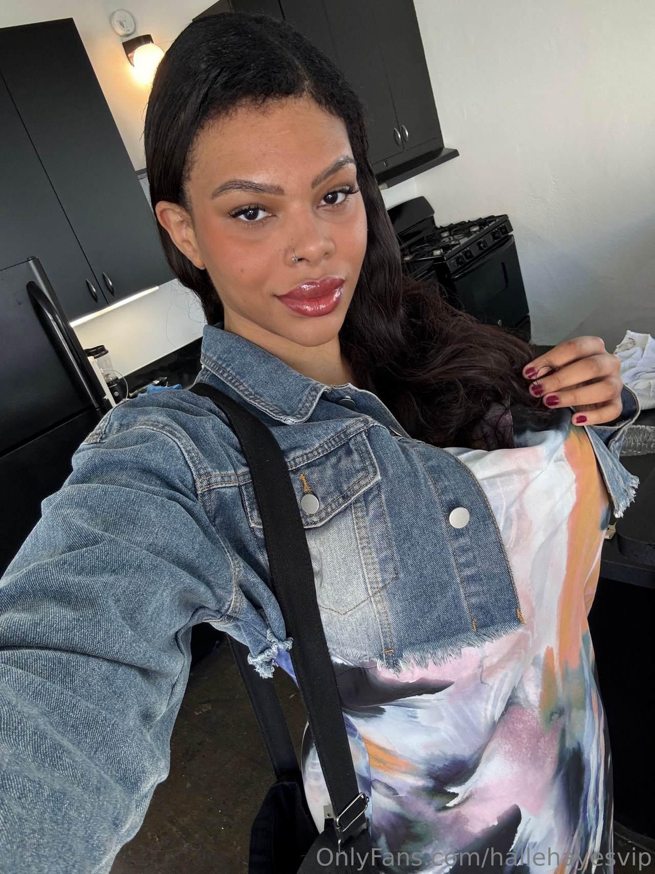 Halle Hayes - Onlyfans Pictures