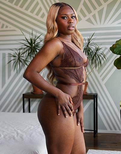 Tessa Thomas - Sensual Encounter 4K 2160p/FullHD 1080p