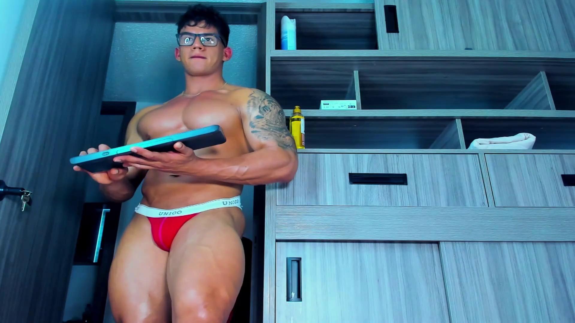 Chaturbate - Oskar Ford Chat Room 24925 Part 2 - FullHD/1080p