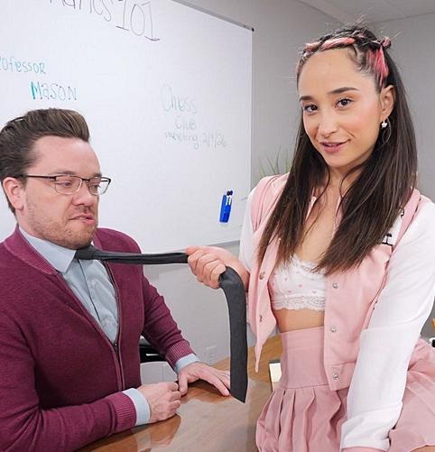 Isabella Nice - Helpful Professor  4K 2160p/FullHD 1080p