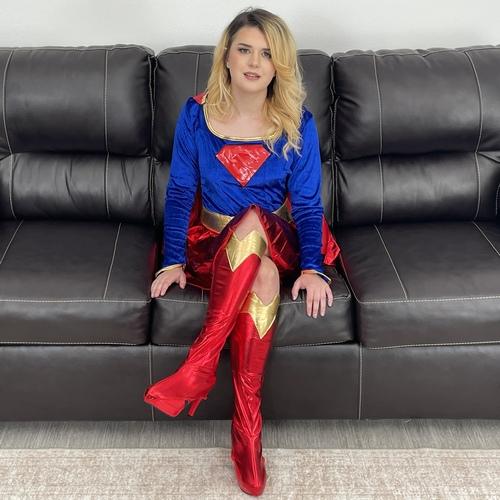Dez Hansen - Dez Hansen Interviews As Spectacular Girl Super Hero FullHD 1080p