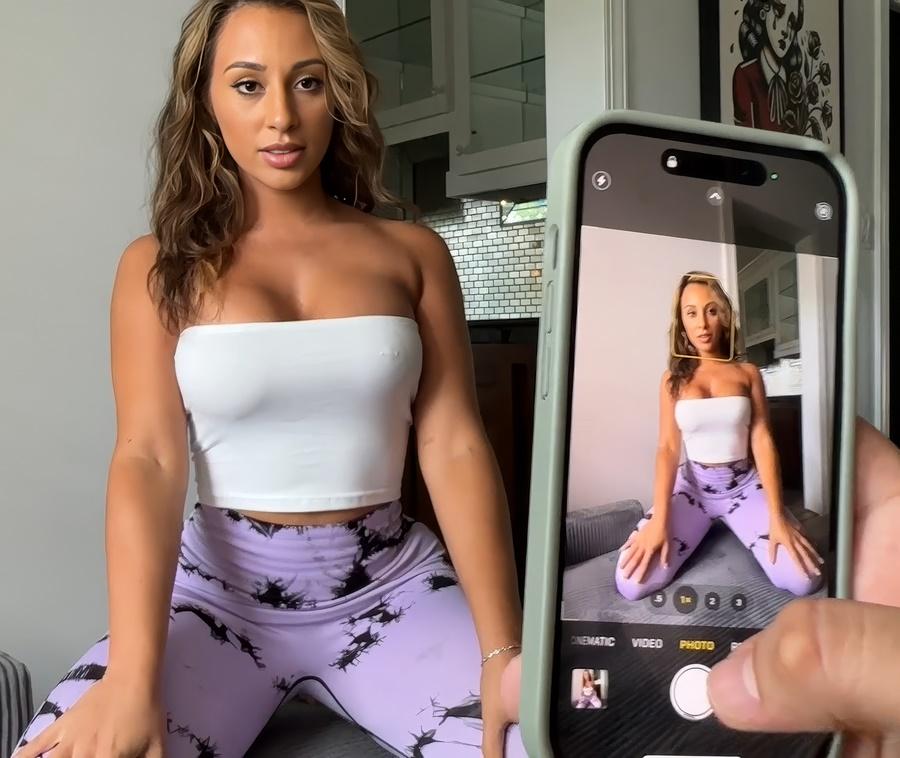 Monica Minx - Latina Step Sister Secret Photoshoot FullHD 1080p