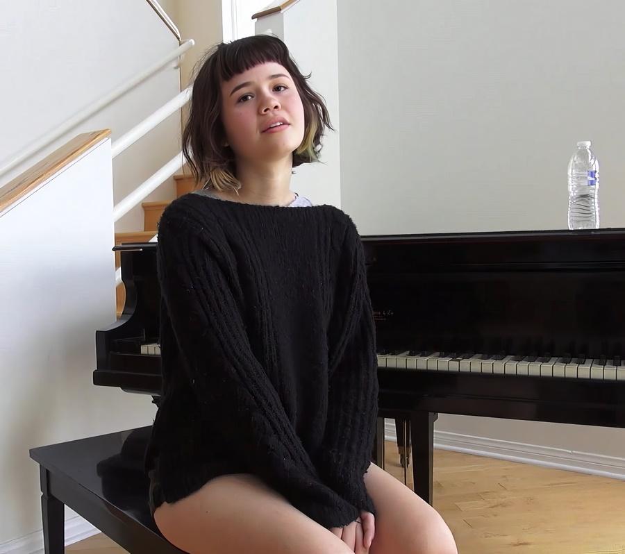 Yhivi - Totally Destroyed FullHD 1080p