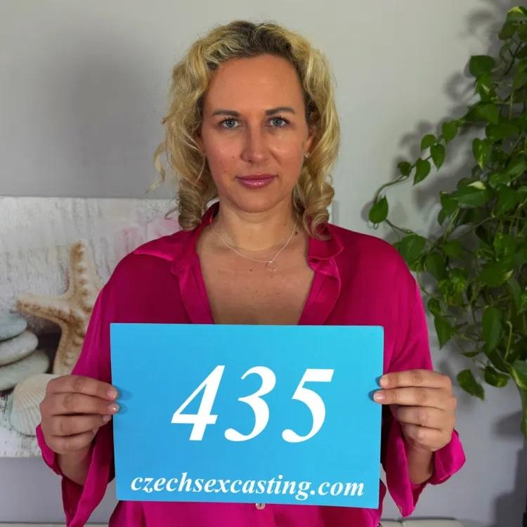 Kathy Deep - Busty milf bombshell shows off her massive boobs  4K 2160p