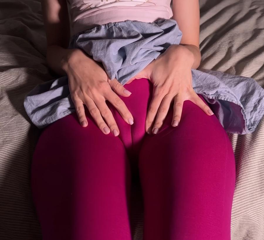 Mia Foster - Playing a New Game With Hot Step Sister Hot Rubbing FullHD 1080p