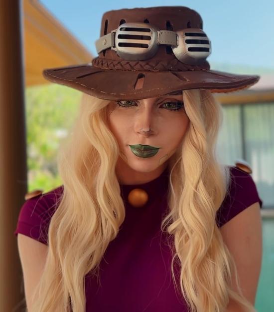Sweetie Fox - Fem Gyro Zeppeli Fucks Johnny and Gets Cum in Her Mouth 4K 2160p