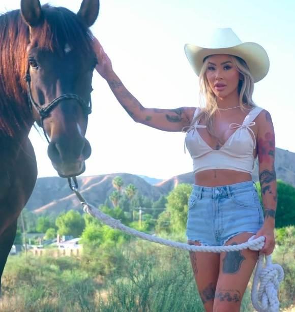 Linda Lan - Interracial Double Penetration Cowgirl FullHD 1080p