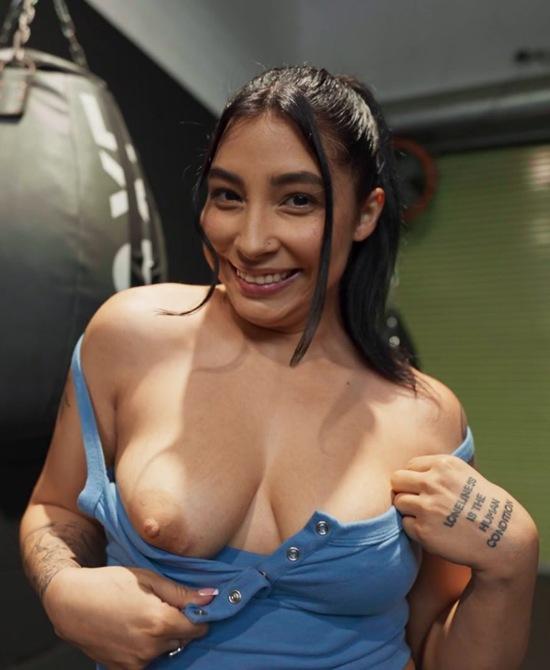 Ana Khalifa - A Good Hard Workout  FullHD 1080p/HD 720p