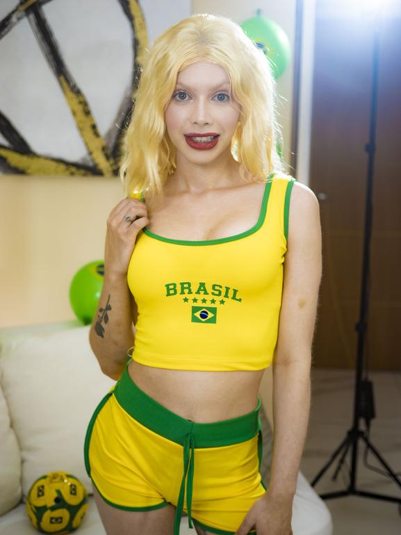 Vivian Lola - Football World Cup only Anal,toy Ball in the Ass, pissing Fisting, World Cup in the Ass  FullHD 1080p/HD 720p