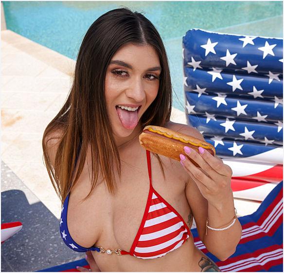 Aubry Babcock - Stars Stripes Seduction FullHD 1080p/HD 720p