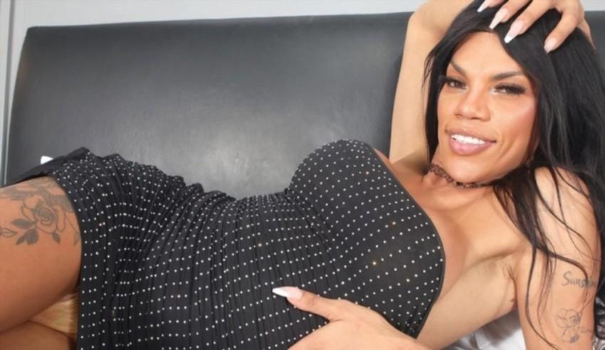 Kimbely Soares - Hot Veteran Returning Now With New Boobs - 1080p