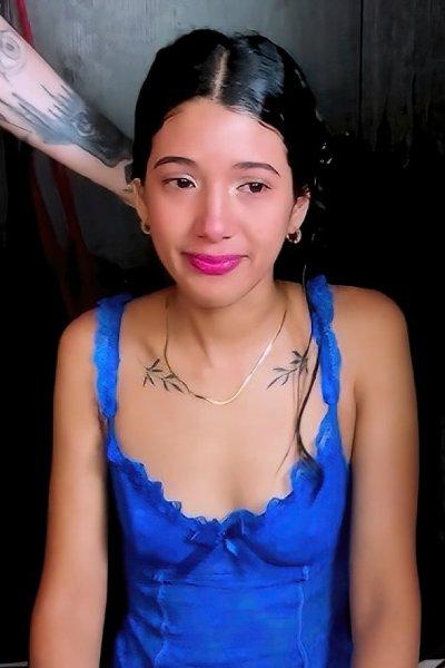 Niki - Pretty And Petite FullHD 1080p