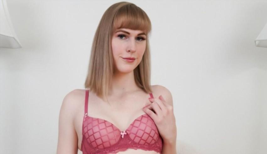 Lianna Lawson - Rides Her Big Toy - 1080p
