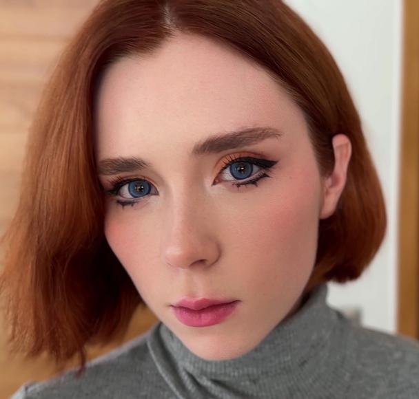 Sweetie Fox - Gorgeous Redhead Beauty Fucefucks and Hard Ass Fucks POV 4K 2160p