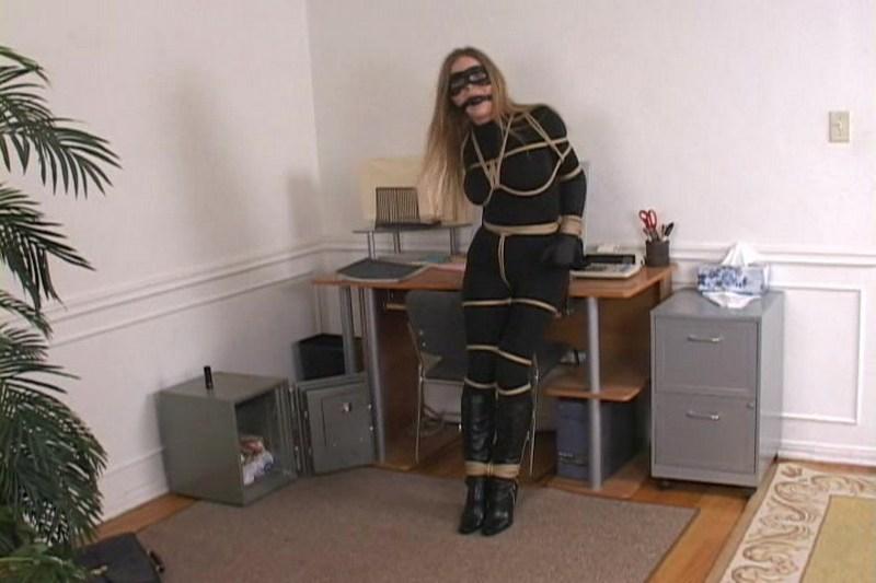 Amber Michaels - Busty Catburglar Caught & Unmasked