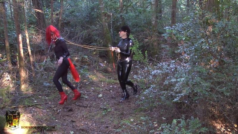 Frankie Love, Lola Ryder - A Pony Girl's First Day  1080p