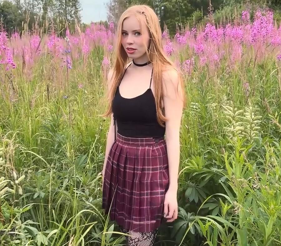 Yuiwoo - Sneaky Photographer Tricked an Innocent Petite Blonde FullHD 1080p