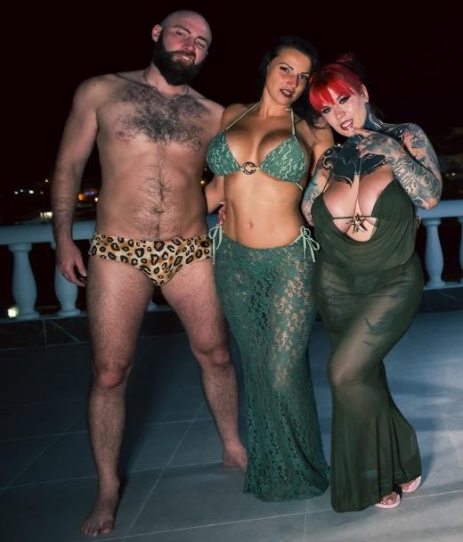 Jolee Love, Sabien DeMonia - Boat After Dark, Brunette, Big Tits, Interracial, Redhead, Threesome FullHD 1080p