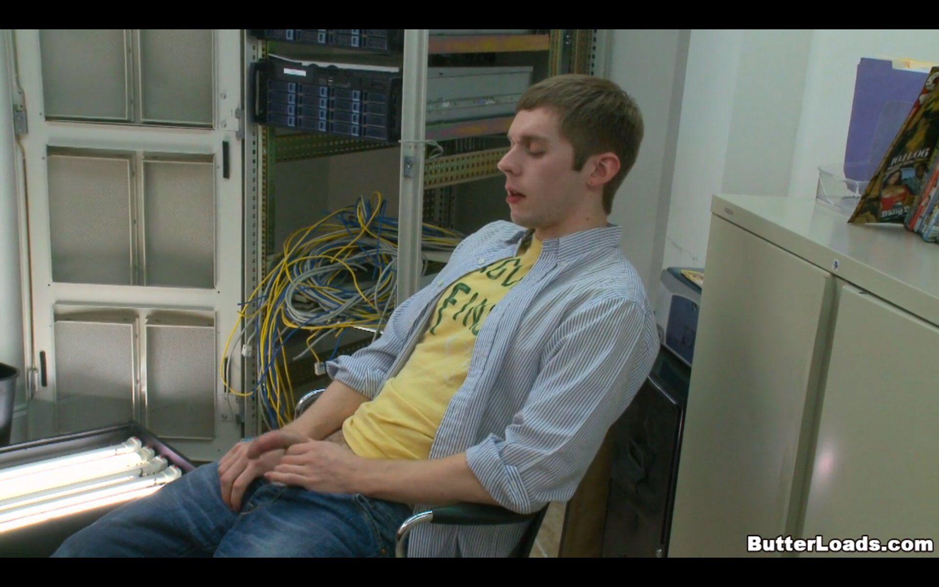 Butterloads - The Eager Beaver - HD/720p