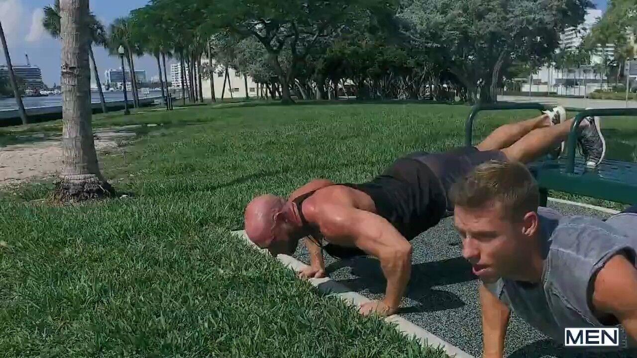 MEN - Justin Matthews, Killian Knox - Working Up a Sweat - HD/720p