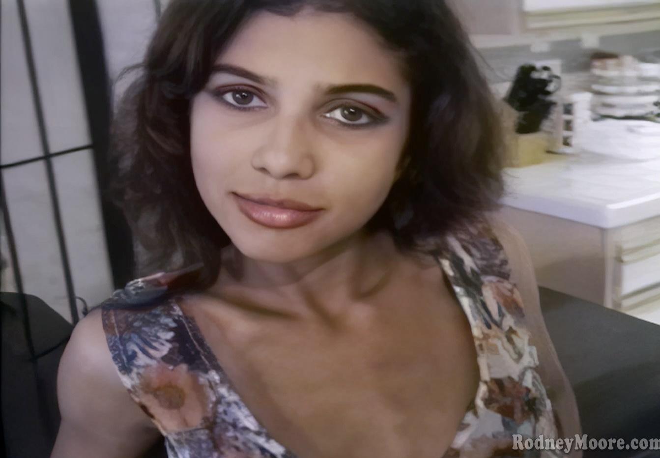 Brea - She Knows How To Cook - 960p