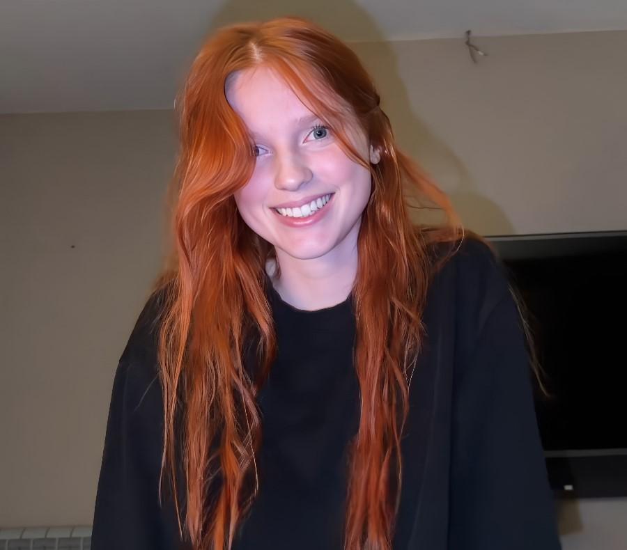 Kuporovaa Krupa - My Stepsister Teases Me Herself, But She Has No Idea That My Cock Is Already Hard Under The Blanket FullHD 1080p